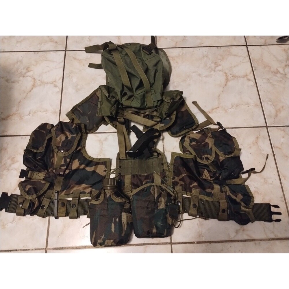 US MILITARY ISSUE TAP TACTICAL ASSAULT PANEL RIFLEMAN VEST ASSEMBLY Adjustable